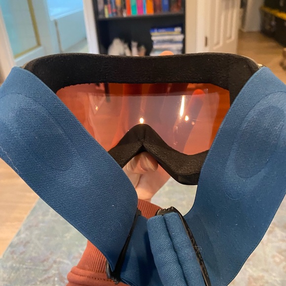 Oakley Flight Deck M Factory Pilot Snow Goggles - Picture 6 of 6